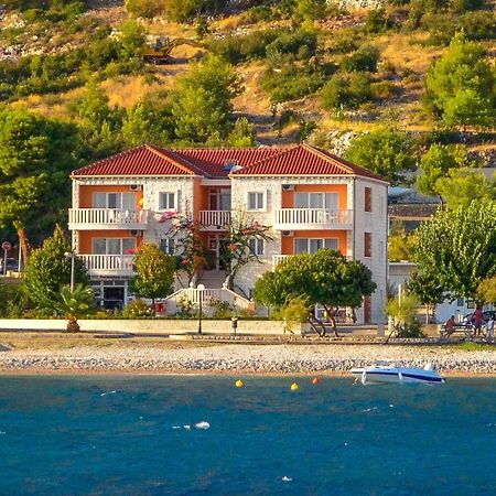أوروبيتش Apartments Villa Iva المظهر الخارجي الصورة