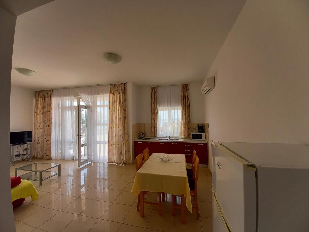 أوروبيتش Apartments Villa Iva المظهر الخارجي الصورة