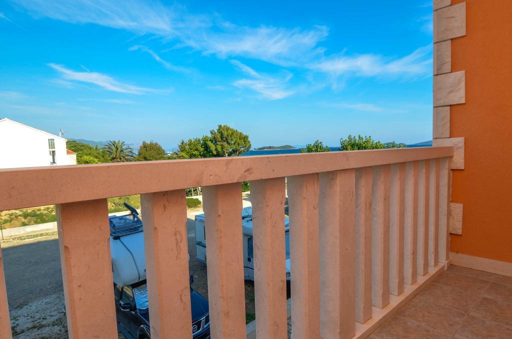 أوروبيتش Apartments Villa Iva الغرفة الصورة